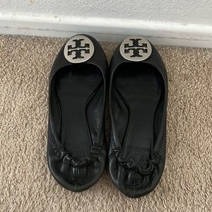 Tory Burch Reva flat